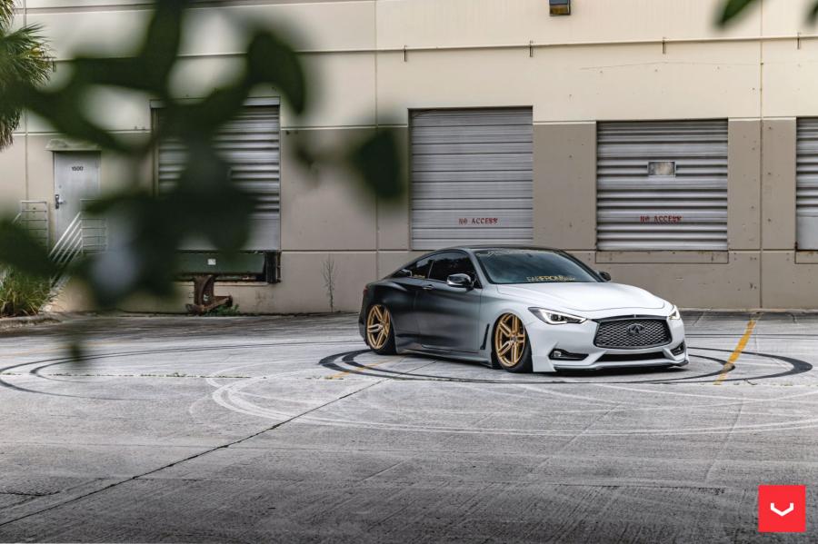 Infiniti Q60 on Vossen Wheels (HF-1) 2019 года  (фото 16 из 22)